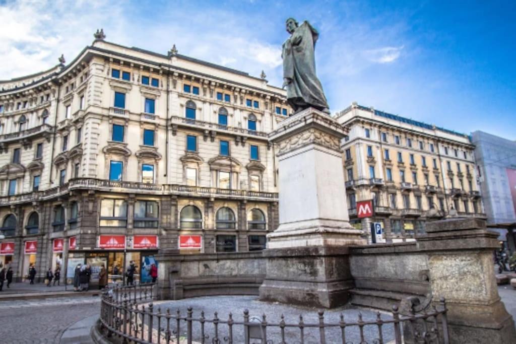 Piazza Duomo - Antico Appartamento Dell'800 Milano Esterno foto